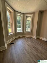 146 S Church St, Unit 1 in Macungie, PA - Foto de edificio - Building Photo