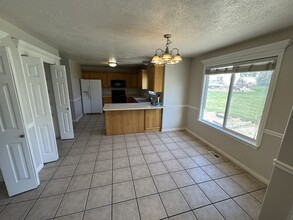 615 E 820 S in Pleasant Grove, UT - Foto de edificio - Building Photo
