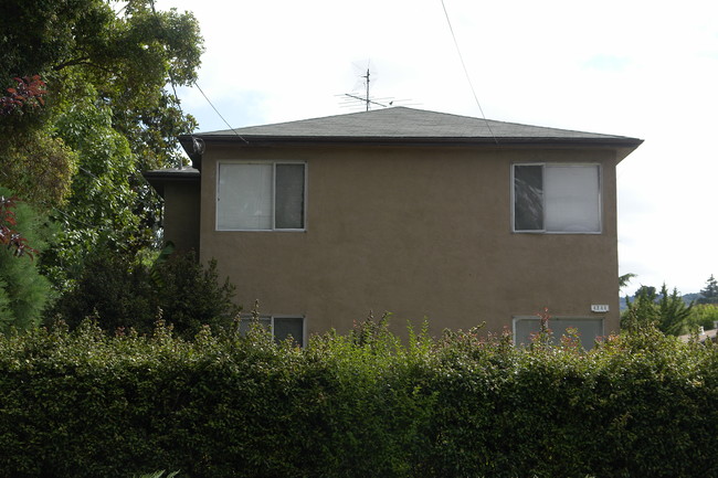 4344 Fleming Ave in Oakland, CA - Building Photo - Building Photo