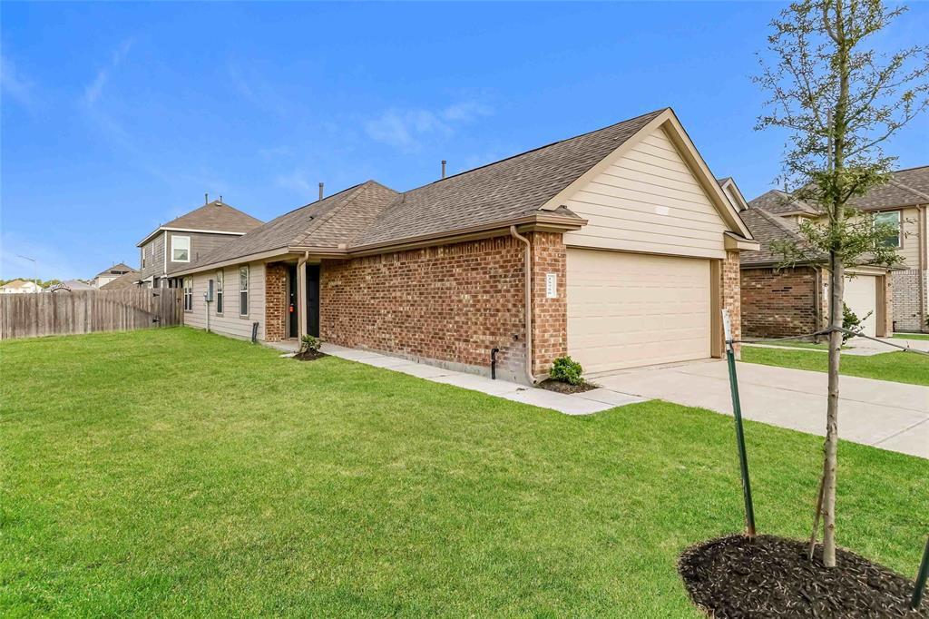 25758 Hazy Elm Ln in Porter, TX - Building Photo