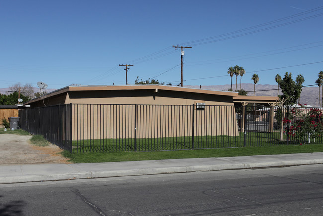 44589 Palo Verde St in Indio, CA - Building Photo - Building Photo