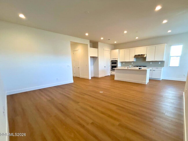 7328 Oakmont Ln in Sparks, NV - Building Photo - Building Photo