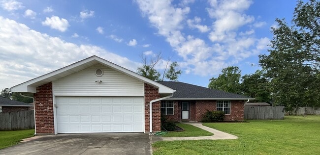 property at 2123 Hickory Dr