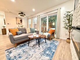 3229 S Sherbourne Dr in Los Angeles, CA - Building Photo