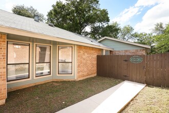 9011 Welles Way in San Antonio, TX - Building Photo - Building Photo
