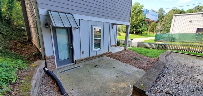 424 Georgia Dr in Athens, GA - Building Photo - Building Photo