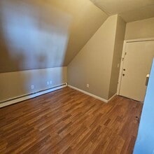151 Regent Ave, Unit 151 Regent #3 in Providence, RI - Foto de edificio - Building Photo