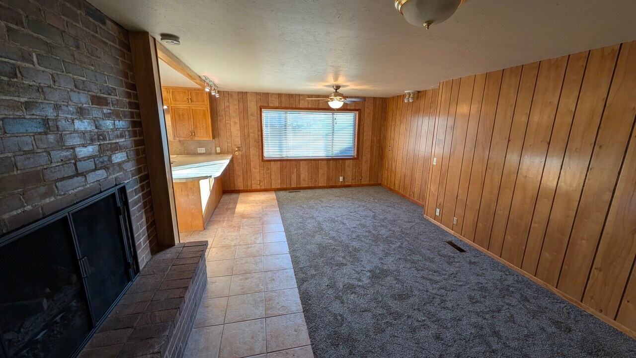 429 S 1300 E, Unit 2 in Salt Lake City, UT - Building Photo