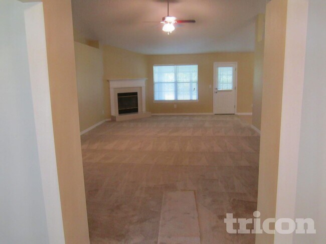 1267 Summit Oaks Dr E in Jacksonville, FL - Building Photo - Building Photo