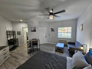 8366 Mulligan Cir in Port St. Lucie, FL - Building Photo - Building Photo