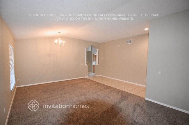 8105 Water Tower Dr in Tampa, FL - Foto de edificio - Building Photo