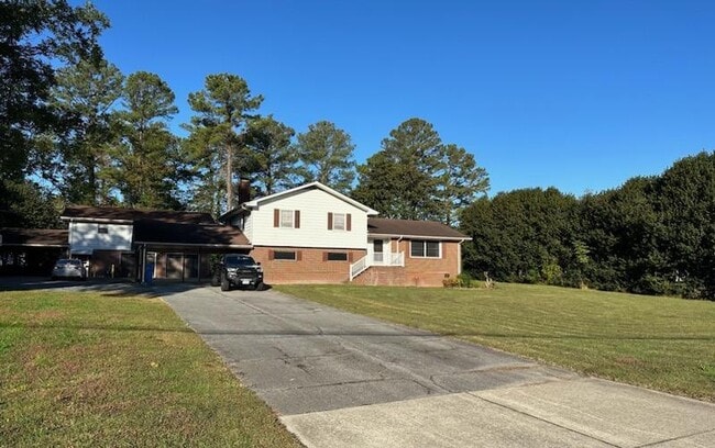 1048 Hillwell Rd, Unit House, Unit House