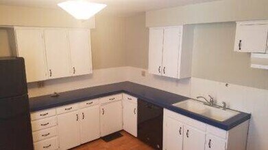 32 8th St SW in Massillon, OH - Building Photo - Building Photo