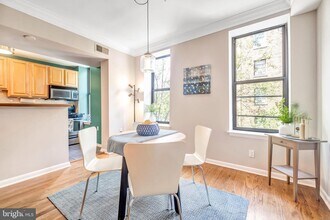 2633 Adams Mill Rd NW-Unit -201 in Washington, DC - Foto de edificio - Building Photo