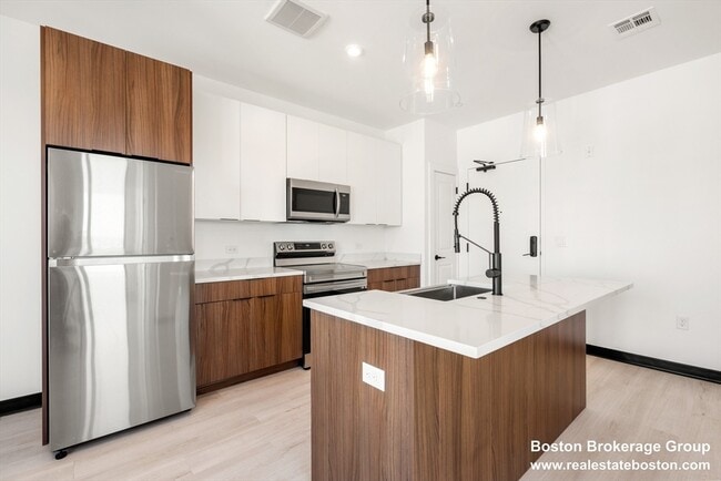 property at 600 E Broadway