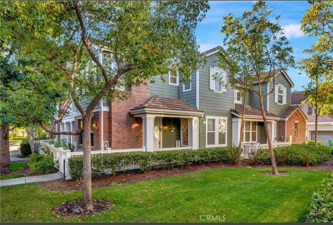 16 Shelburne St in Ladera Ranch, CA - Building Photo