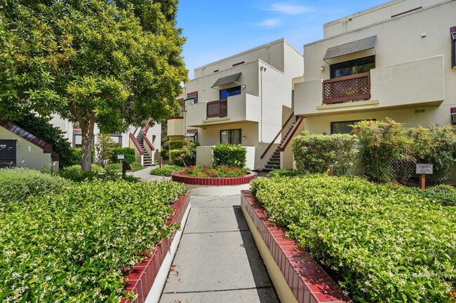 property at 108 Shorebird Cir