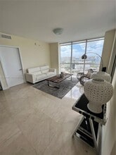18201 Collins Ave in Sunny Isles Beach, FL - Building Photo - Building Photo
