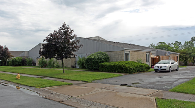 926-946 Randler Ave in Vandalia, OH - Building Photo - Building Photo