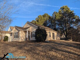 5015 Silhouette Dr in Durham, NC - Building Photo