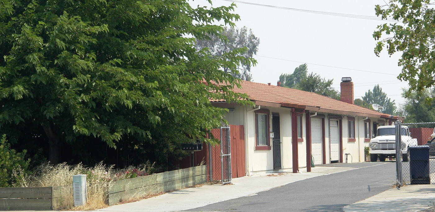 1110 Buchanan Rd in Antioch, CA - Building Photo