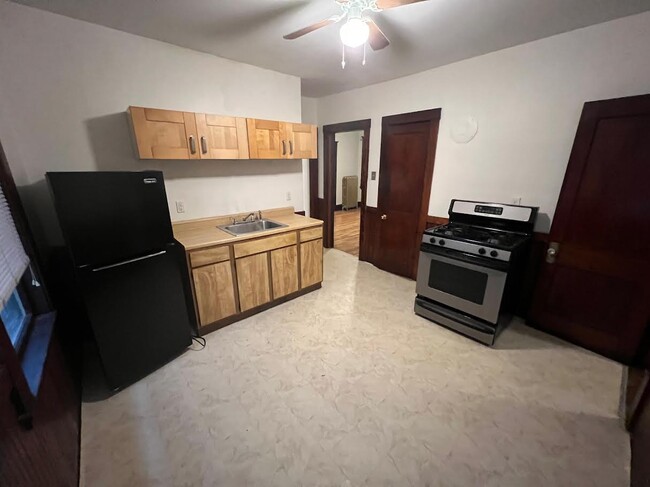 336 Faneuil St, Unit 1 in Boston, MA - Building Photo - Building Photo