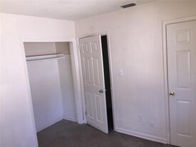 3611 E Frierson Ave in Tampa, FL - Building Photo