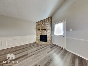 4628 Feathercrest Dr in Fort Worth, TX - Foto de edificio - Building Photo