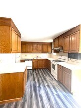 10515 SE 232nd St in Kent, WA - Building Photo - Building Photo