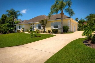 430 Marsh Point Cir in St. Augustine, FL - Building Photo - Building Photo