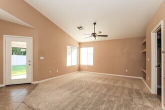 7521 E Laguna Azul Ave in Mesa, AZ - Building Photo - Building Photo