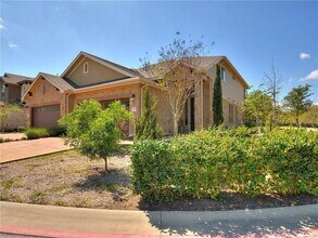 9512 Solana Vista Loop in Austin, TX - Building Photo - Building Photo