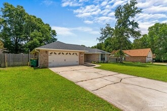 2787 Willow Bend Ct in Crestview, FL - Building Photo - Building Photo
