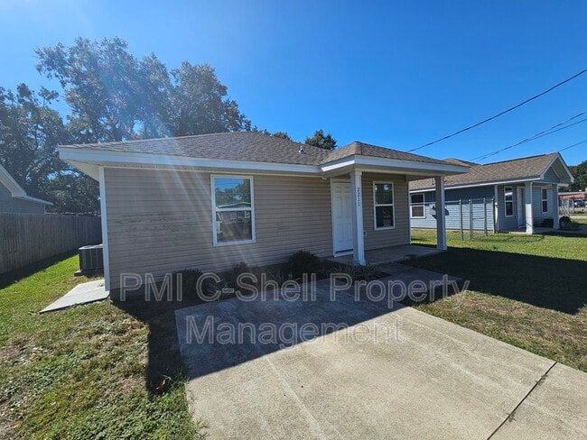 2211 Forsyth St in Pensacola, FL - Building Photo - Building Photo