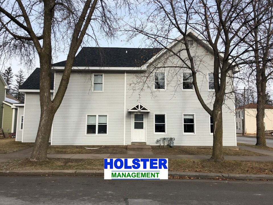 630 McClellan St in Wausau, WI - Building Photo