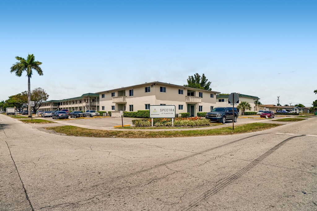 Spectra at Plantation Apartments in Plantation, FL