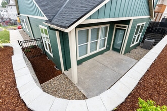 5803 Joynak St S in Salem, OR - Building Photo - Building Photo