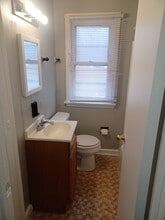 2605 W Victory Ln, Unit #2 in Milwaukee, WI - Foto de edificio - Building Photo