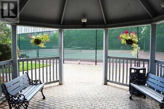 1300 Islington Ave in Toronto, ON - Building Photo - Building Photo