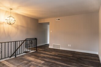 2342 Vaek Dr in Arnold, MO - Building Photo - Building Photo