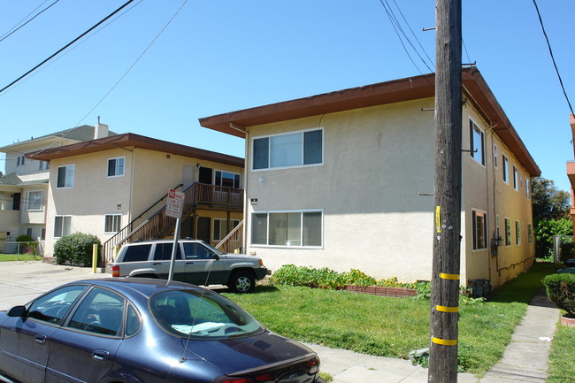 2920-2922 Stanton St in Berkeley, CA - Building Photo - Building Photo