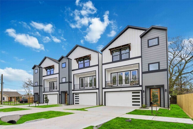 2014 Yates St in Houston, TX - Building Photo - Building Photo