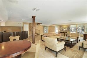 3906 Versailles Dr in Orlando, FL - Building Photo - Building Photo
