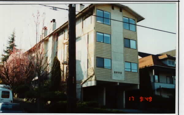 3903 Woodland Park Ave N in Seattle, WA - Building Photo