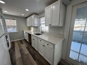 81 Oakside Rd in Smithtown, NY - Building Photo - Building Photo