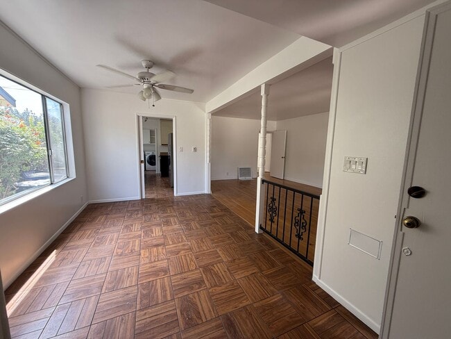 Stever Court-3 bed 2 bath in Culver City c in Culver City, CA - Building Photo - Building Photo