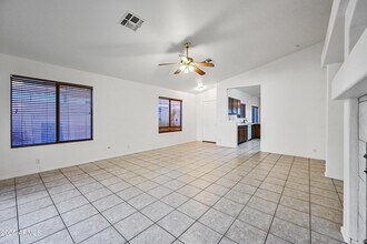 8666 W Mauro Ln in Peoria, AZ - Building Photo - Building Photo