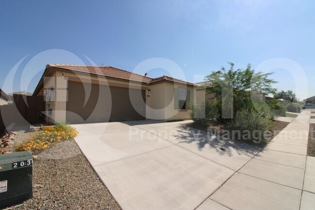 987 Calle Calca in Sahuarita, AZ - Building Photo - Building Photo