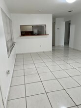 22 Avenue, NW Flagler St in Miami, FL - Building Photo - Building Photo