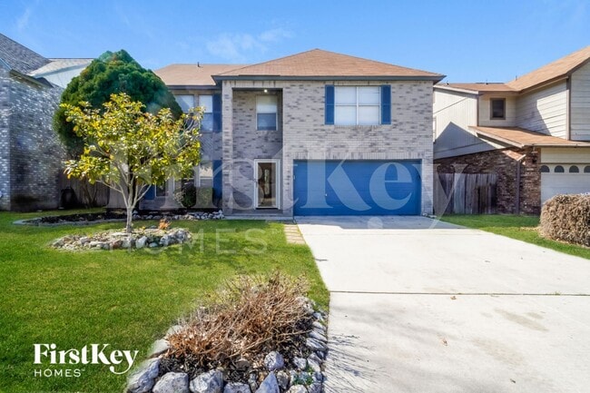 14219 N Hills Village Dr in San Antonio, TX - Foto de edificio - Building Photo